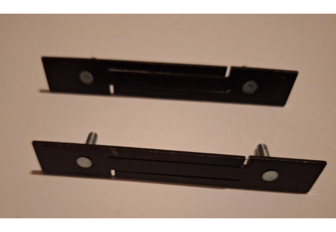 Fender Mounting Plates AND Door Reveal Mold Mounting Clip LR