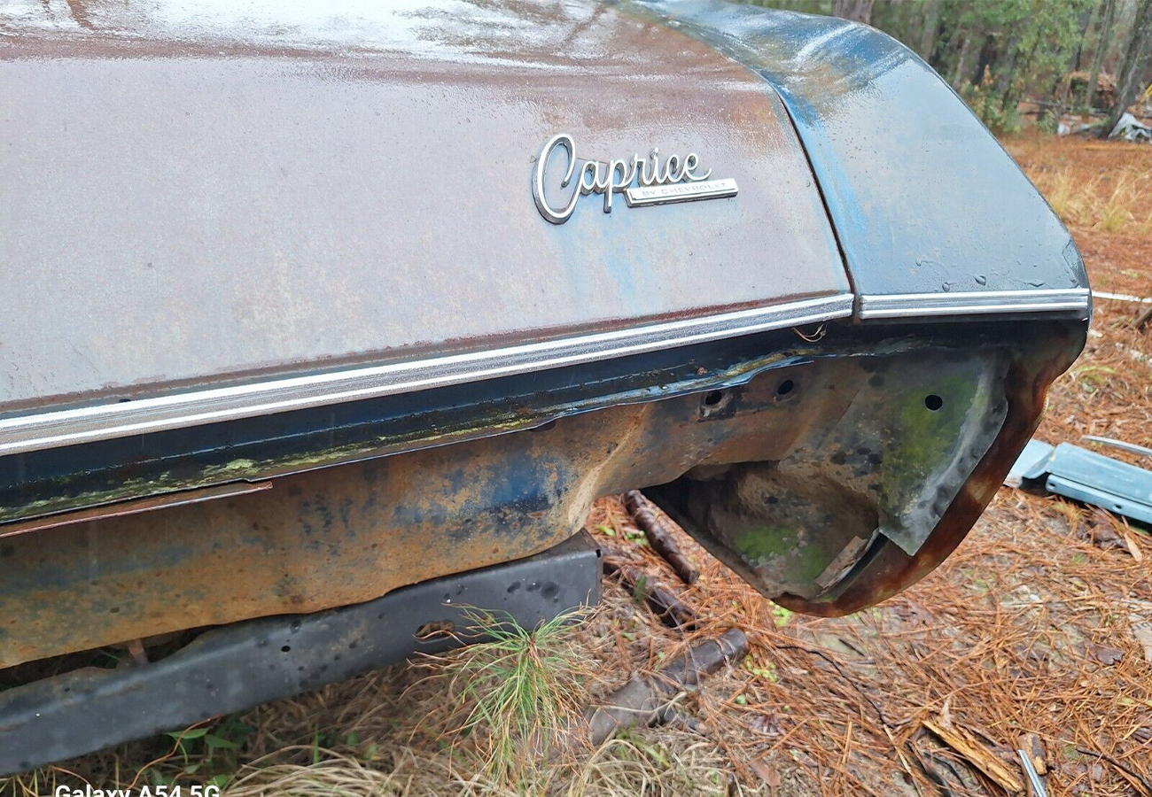 1969-70 Caprice Impala TRUNK And Quarter Molding Set New 3 Piece